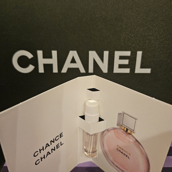 NEW Chanel CHANCE Eau Tendre Eau de Toilette EDT Spray Sample Vial 0.05 oz/1.5ml - Picture 5 of 6